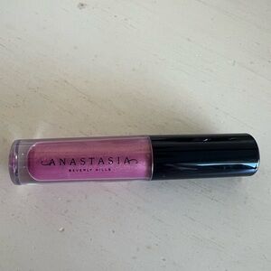 Anastasia Beverly Hills lip gloss